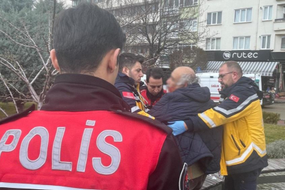 Parkta taciz iddiası kanlı bitti! Üniversiteli genç 67 yaşındaki adamı darbetti, ağır yaralandı