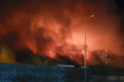 Kadirli OSB'de tavuk fabrikasında çıkan yangın sabaha karşı söndürüldü