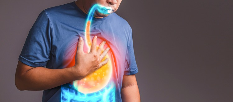 Boğaz ve ses problemleri de görülebilir