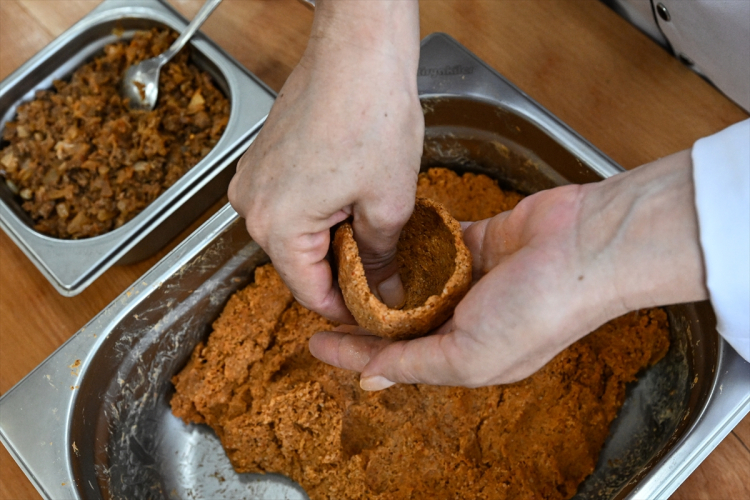 adana usulü içli köfte