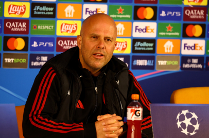 Arne Slot'tan Galatasaray itirafı: Daha önce böyle bir ıslıklama görmedim