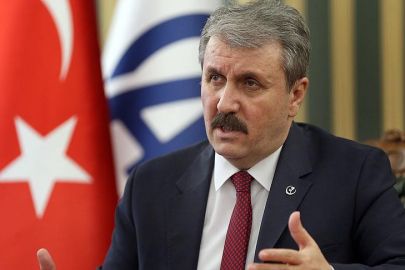 Destici’den Arefe günü çağrısı: “Kadınlar için tam gün tatil olsun”