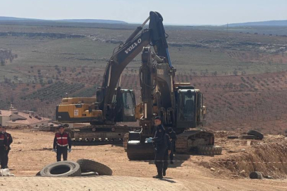 Gaziantep’te füze parçası alarmı! Şahinbey’de boş araziye düştü