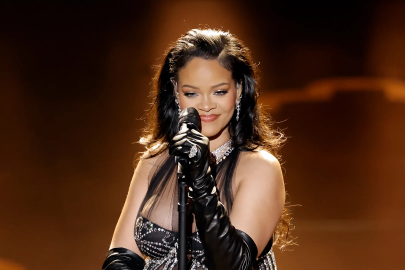 Rihanna’nın Los Angeles’taki malikanesine silahlı saldırı düzenlendi