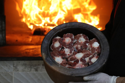 Dana pöç nedir? Hayvanın neresidir? Kolajen deposu dana pöçün faydaları ve pişirme yöntemleri