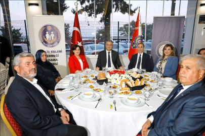 Adana Valisi Yavuz şehit aileleri ve gazilerle iftarda buluştu