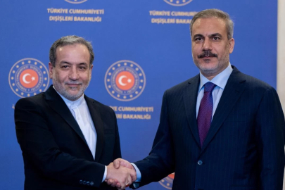 Dışişleri Bakanı Hakan Fidan, İran Dışişleri Bakanı Abbas Arakçi ile görüştü