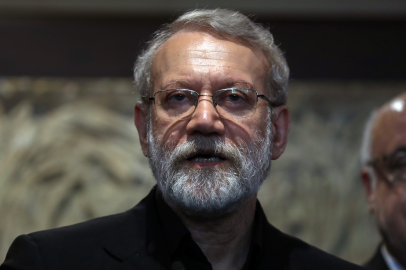 Laricani: Hürmüz Boğazı ya barış ya da yenilgi boğazı olacak