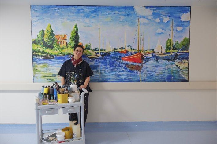 SANATIN İYİLEŞTİRİCİ GÜCÜ HASTANE KORİDORLARINDA