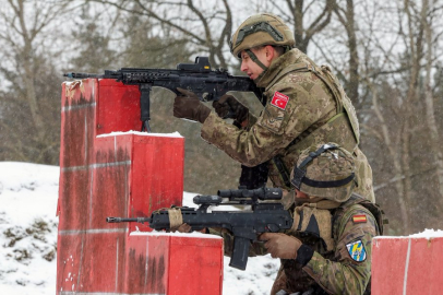 Türk ve İspanyol askerlerinden dostluk mesajı: “Kalplerimiz yan yana”