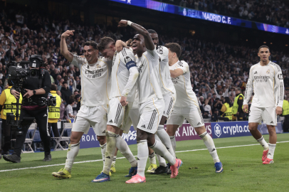 Real Madrid Manchester City karşısında Arda Güler ve Valverde ile güldü