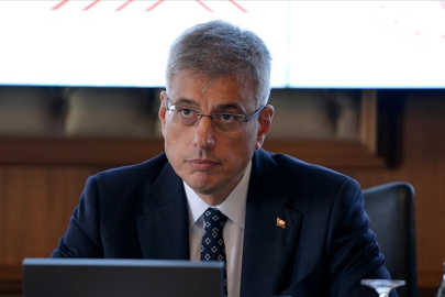 MEMİŞOĞLU’NDAN İLBER ORTAYLI AÇIKLAMASI: “TÜRKİYE ÇOK BÜYÜK BİR DEĞERİNİ KAYBETTİ”