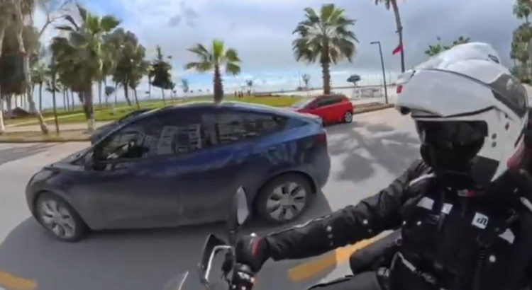 Mersin’de dev trafik uygulaması Kırmızı ışık ihlallerine ceza yağdı 2