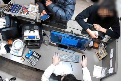 Mersin'de sosyal medya dolandırıcılığı operasyonunda 3,3 milyon liralık vurgun yapan 9 şüpheli yakalandı