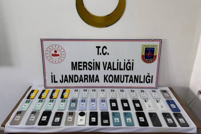 Mersin Toroslar’da 800 bin liralık gümrük kaçağı telefon ele geçirildi