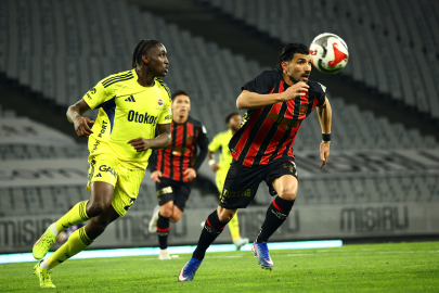 Trendyol Süper Lig: Fatih Karagümrük: 2 - Fenerbahçe: 0 (Maç sonucu)