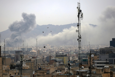 ABD ve İsrail'in İran saldırısı bilançosu: 43 bin sivil birim hasar gördü, 223 kadın hayatını kaybetti