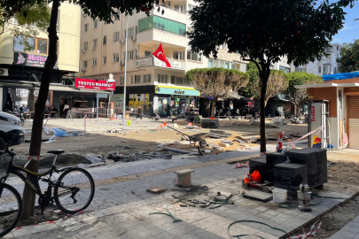 Adana’nın en işlek caddelerinden Toros Caddesi’nde hummalı çalışmalar devam ediyor