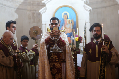 Hatay'daki Surp Karasun Manuk Ermeni Kilisesi'nde ayin düzenlendi
