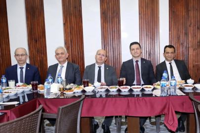Ceyhan’da avukatlar iftar sofrasında buluştu
