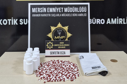 Mersin Anamur’da 489 sentetik ecza hapı ele geçirildi