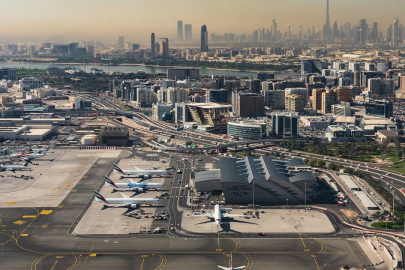 Dubai Havalimanı'nda 'İHA' paniği: Yakıt deposu vuruldu, uçuşlar durduruldu