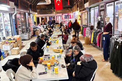 İftar sonunda yaşanan o an herkesi duygulandırdı