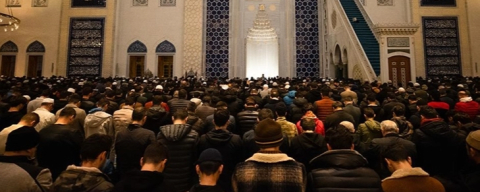 Arefe günü teravih namazı kılınır mı 2026? || 19 Mart 2026 Perşembe teravih var mı, son teravih ne zaman kılınacak?