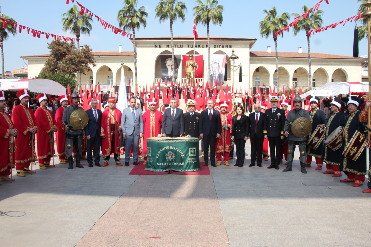Atatürk'ün Mersin'e gelişinin 103’üncü yıl dönümü törenle kutlandı 3