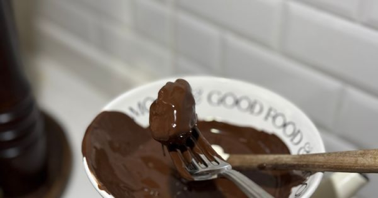 Çikolata kaplı portakallı hurma