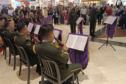 Adana’da Çanakkale ruhu bando konseriyle yaşatıldı