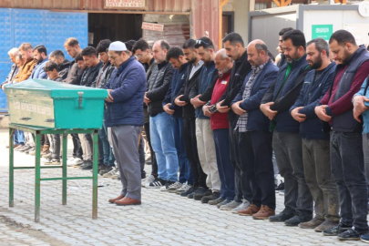 Hatay’da acılı babanın feryadı: “En son dere kenarında terliğini gördüm”
