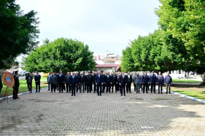 Yumurtalık’ta Çanakkale Deniz Zaferi'nin 111. yıl dönümünde şehitler törenle anıldı