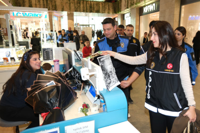 Adana İl Emniyet Müdürlüğü, kadınlara tek tuşla güvenlik sistemini gösterdi