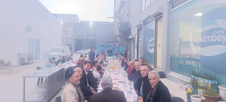 AK Parti Seyhan teşkilatı 13. Bölge iftarında bir araya geldi 2