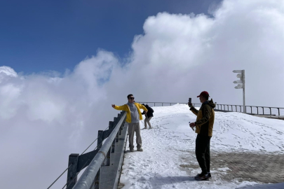 Antalya'da Tahtalı Dağı beyaza büründü