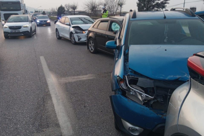 Manisa’da 4 araçlı zincirleme kaza: 7 yaralı