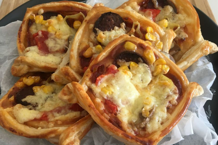 Milföy Pizza Nasıl Yapılır?