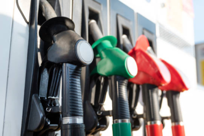 Motorine dev zam ne zaman gelecek? || Akaryakıt fiyatları 70 TL barajını aşıyor mu? İşte 19 Mart 2026 motorin fiyat listesi