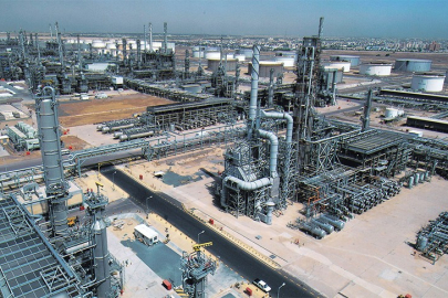 Petrolün kalbine saldırı! İran Kuveyt’te petrol tesisleri hedef aldı