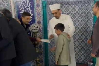 Anamur Otogar Camii’nde bayram sevinci çocuklarla paylaşıldı