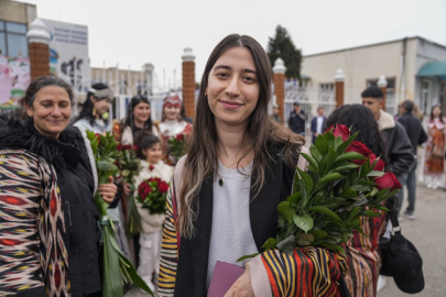 Cumhurbaşkanı Mirziyoyev’in davetiyle Hataylı 160 depremzede Özbekistan’da