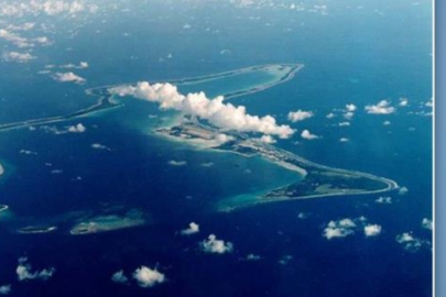 İran Diego Garcia askeri üssünü iki balistik füzeyle hedef aldı