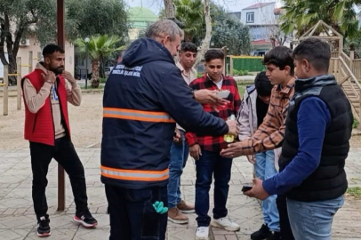 Kozan Belediyesi temizlik ekiplerinden bayramda örnek davranış