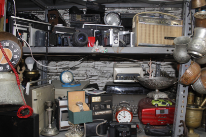 40 Yıllık tutku, Büyük Saat’te antika dükkânına dönüştü