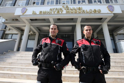 Telsiz sesleriyle büyüyen ikiz polisler babalarının izinde görev yapıyor