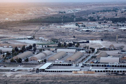 Bağdat’ta ABD üssüne roket yağmuru! Geceyi aydınlatan saldırı