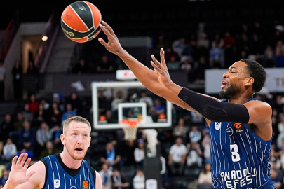 Anadolu Efes, Basketbol Avrupa Ligi'nde yarın Barcelona ile deplasmanda karşılaşacak