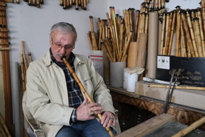 Kozan’ın ilk ney ustası Yunus Can, Çukurova’nın kamışlarını sanata dönüştürüyor