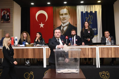 Kuşadası Belediyesi'nde başkan vekili Tahsin Demirtaş oldu